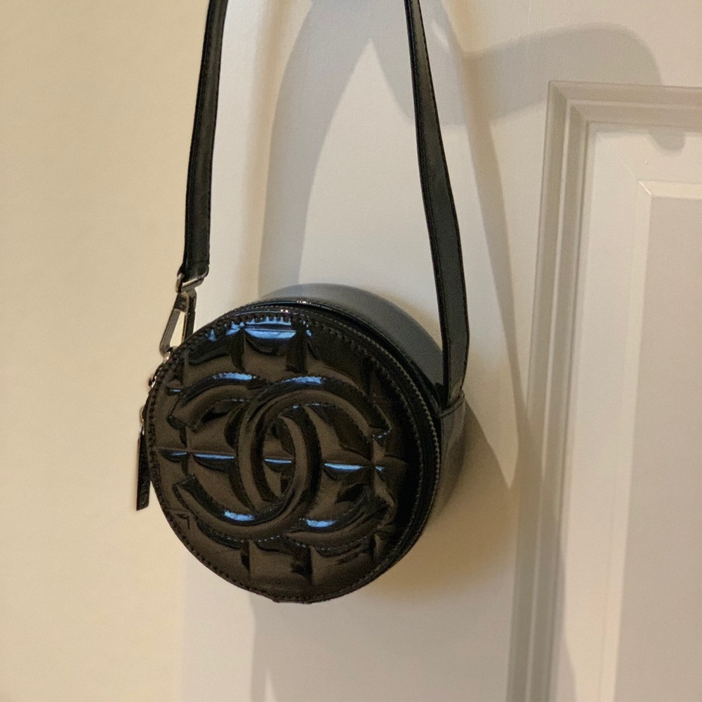 Chanel Small Oval Bag (Wristlet)